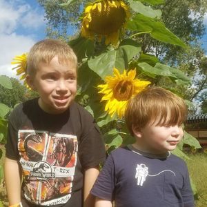 Meet your Posher, Charles